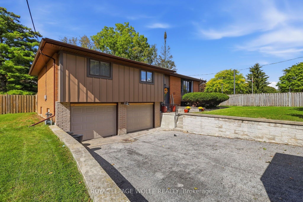 Photo of 120 CAVERLY Road, Aylmer, ON N5H 0A8 (MLS # X13870130)