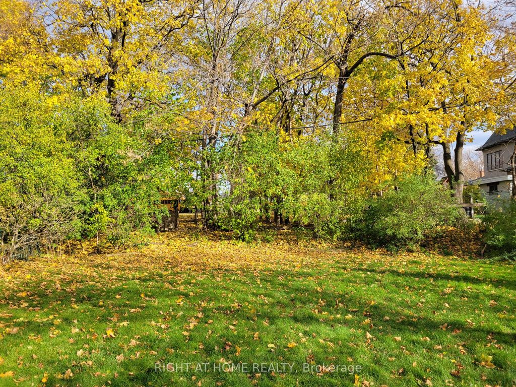 Photo of 15 Blaketon Road, Toronto, ON M9B 4V8 (MLS # W12976062)