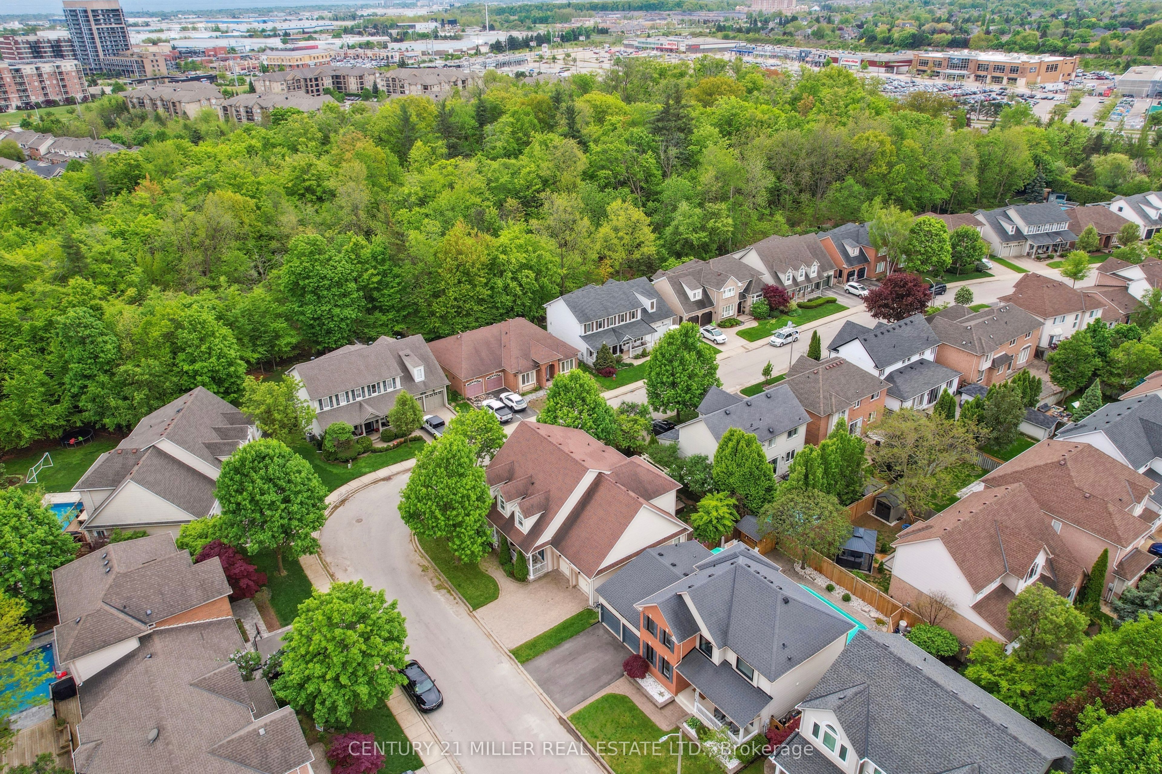 5115 Forest Grove Crescent