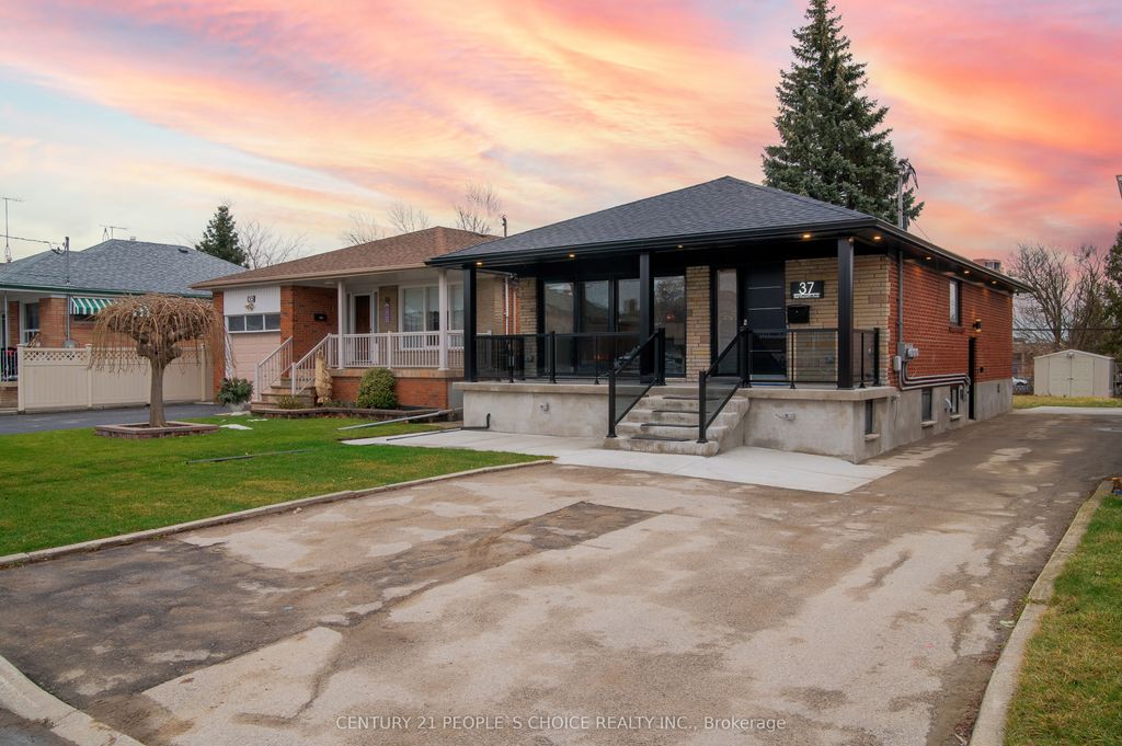 Photo of 37 Bentworth Avenue, Toronto, ON M6A 1P1 (MLS # W12841994)