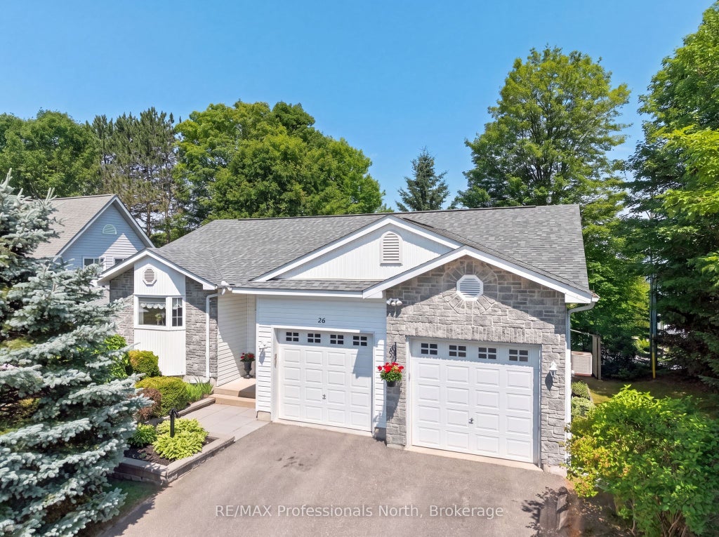 Photo of 26 Heritage Crescent, Huntsville, ON P1H 1S9 (MLS # X13539524)