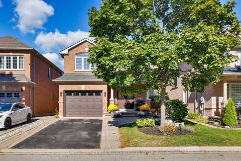 1393 Derby County Crescent Oakville ON L6M 4N8