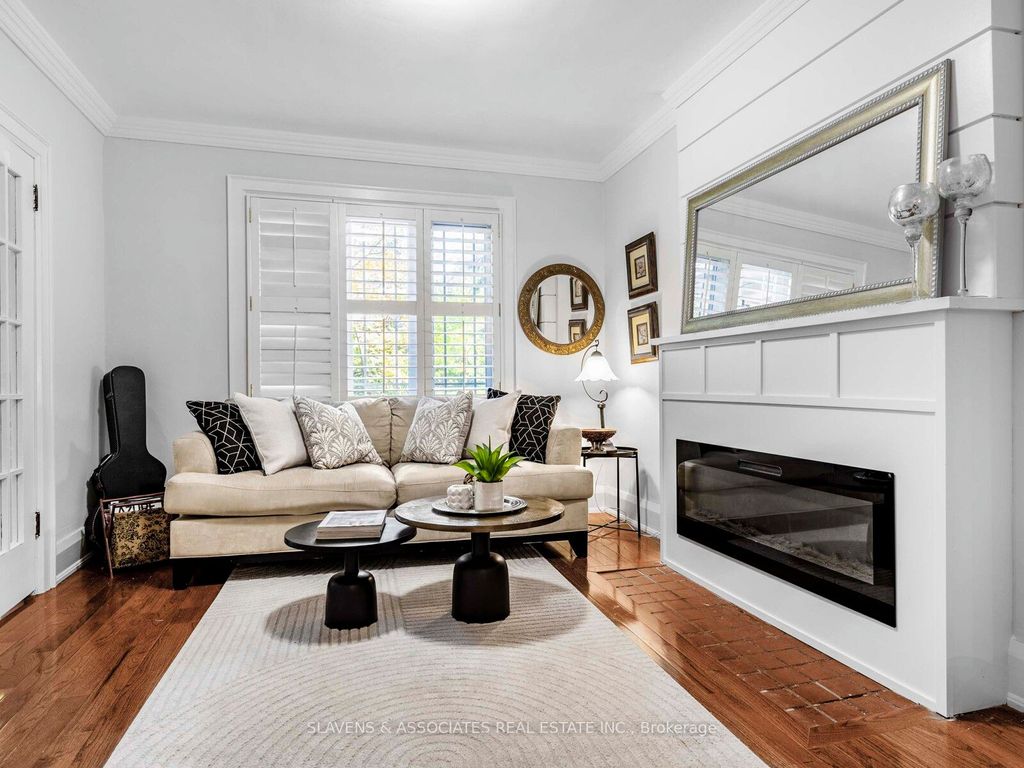 Photo of 226 Broadway Avenue, Toronto, ON M4P 1V9 (MLS # C12540308)