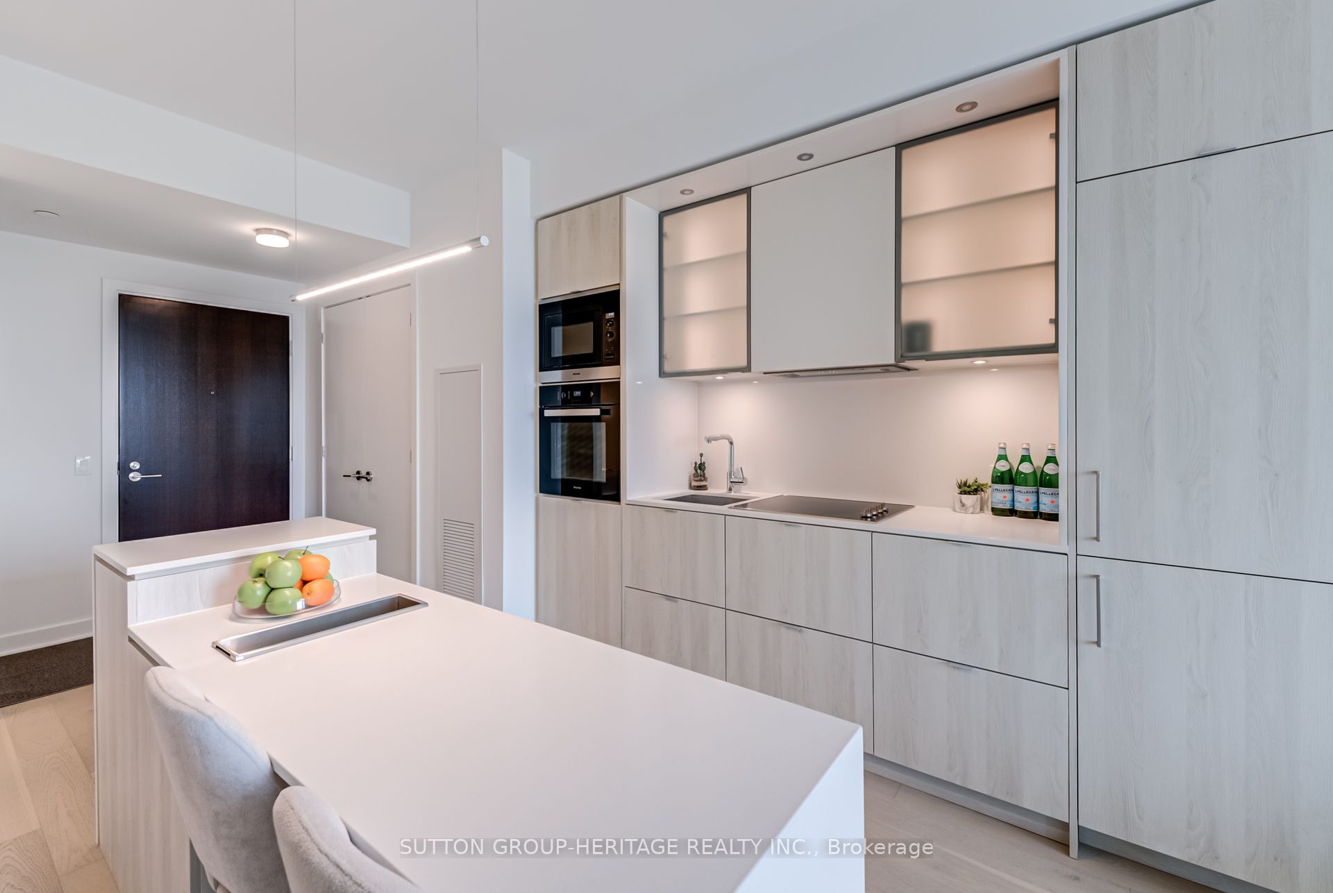 11 Yorkville Avenue 3503