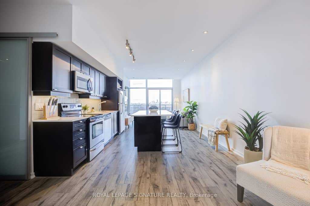 Photo of 105 The Queensway N/A #3513, Toronto, ON M6S 5B5 (MLS # W13486868)
