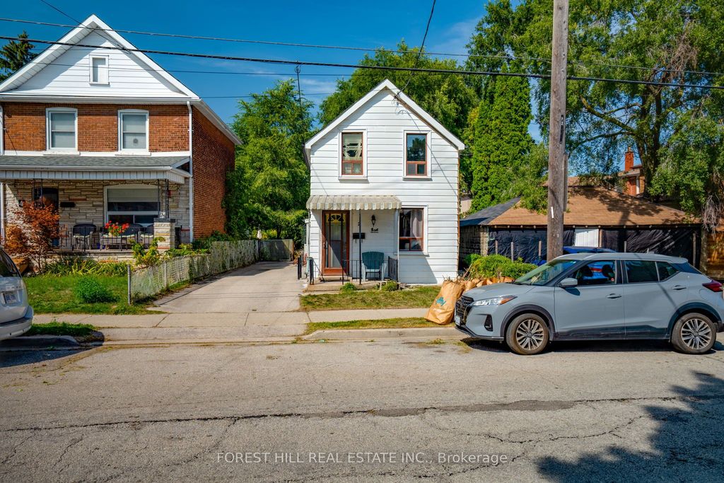 Photo of 2 Goldwin Avenue, Toronto, ON M6M 2C4 (MLS # W12410502)