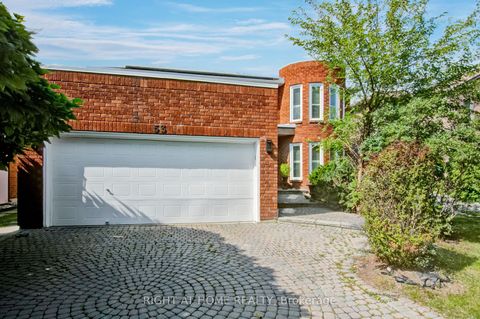 53 Waltham Crescent Richmond Hill ON L4B 1Z3