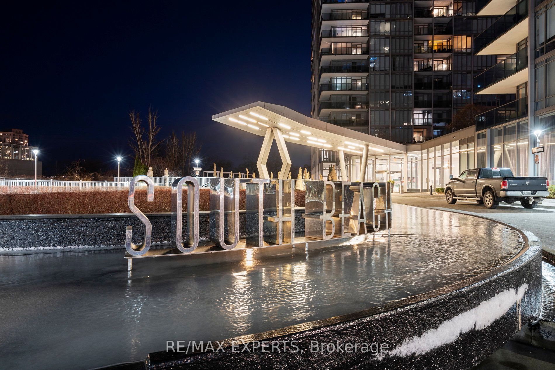 90 Park Lawn Road PH-3007