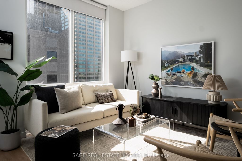 Photo of 85 Bloor Street E #1713, Toronto, ON M4W 3Y1 (MLS # C13023688)