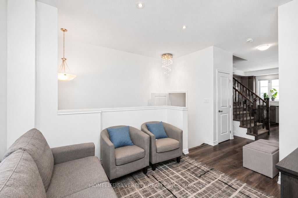 Photo of 575 Woodward Avenue #24, Hamilton, ON L8H 0B3 (MLS # X13726018)