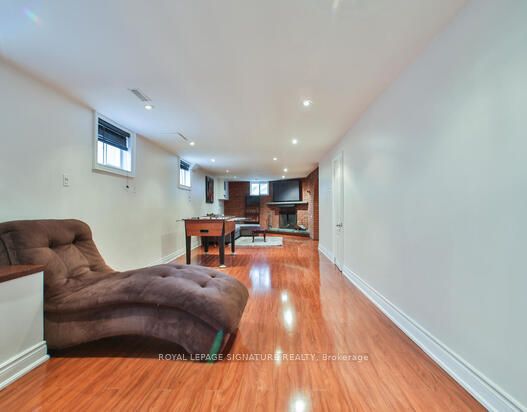 943 BLAIRHOLM Avenue Lower