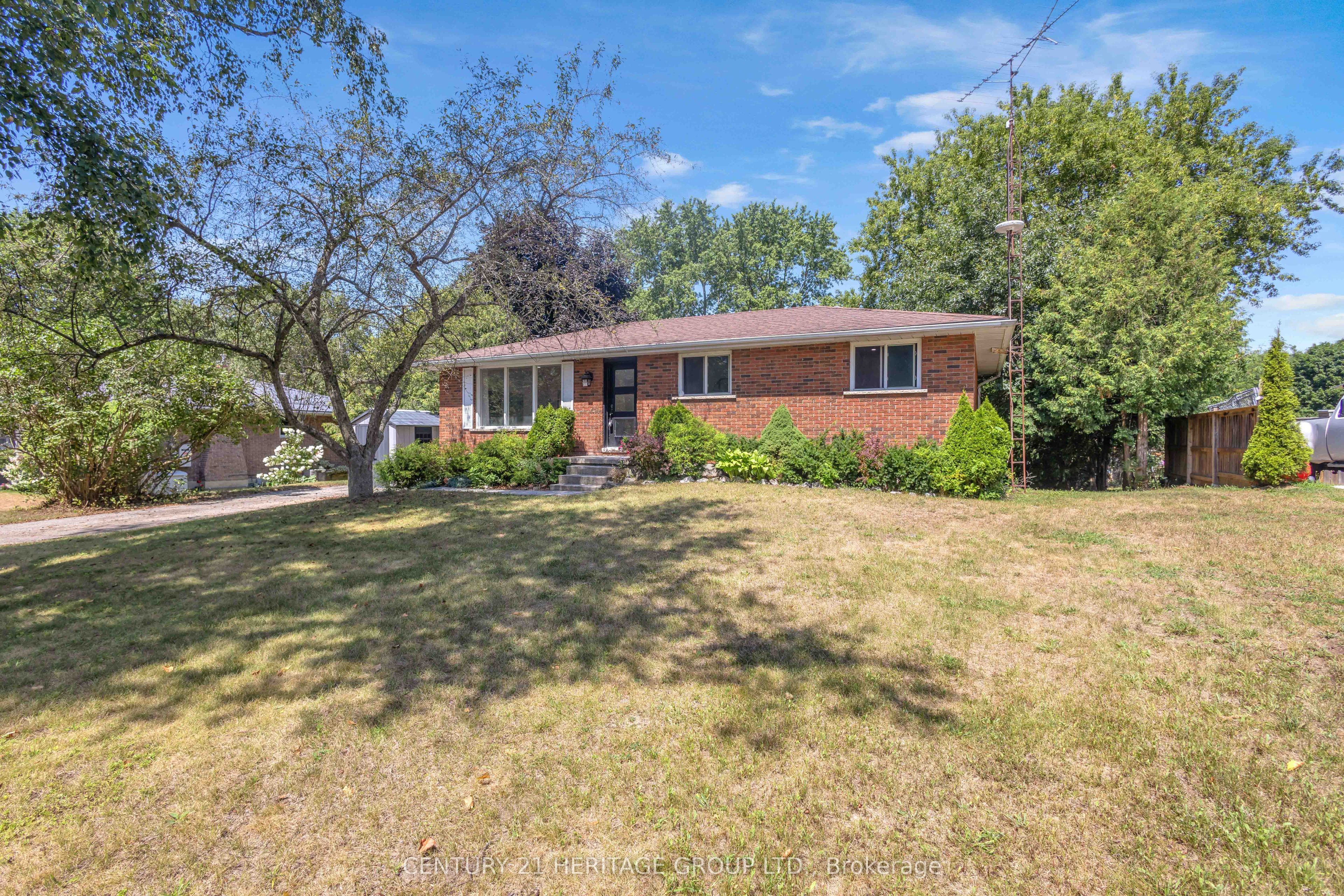 30 Ridgeway Avenue
