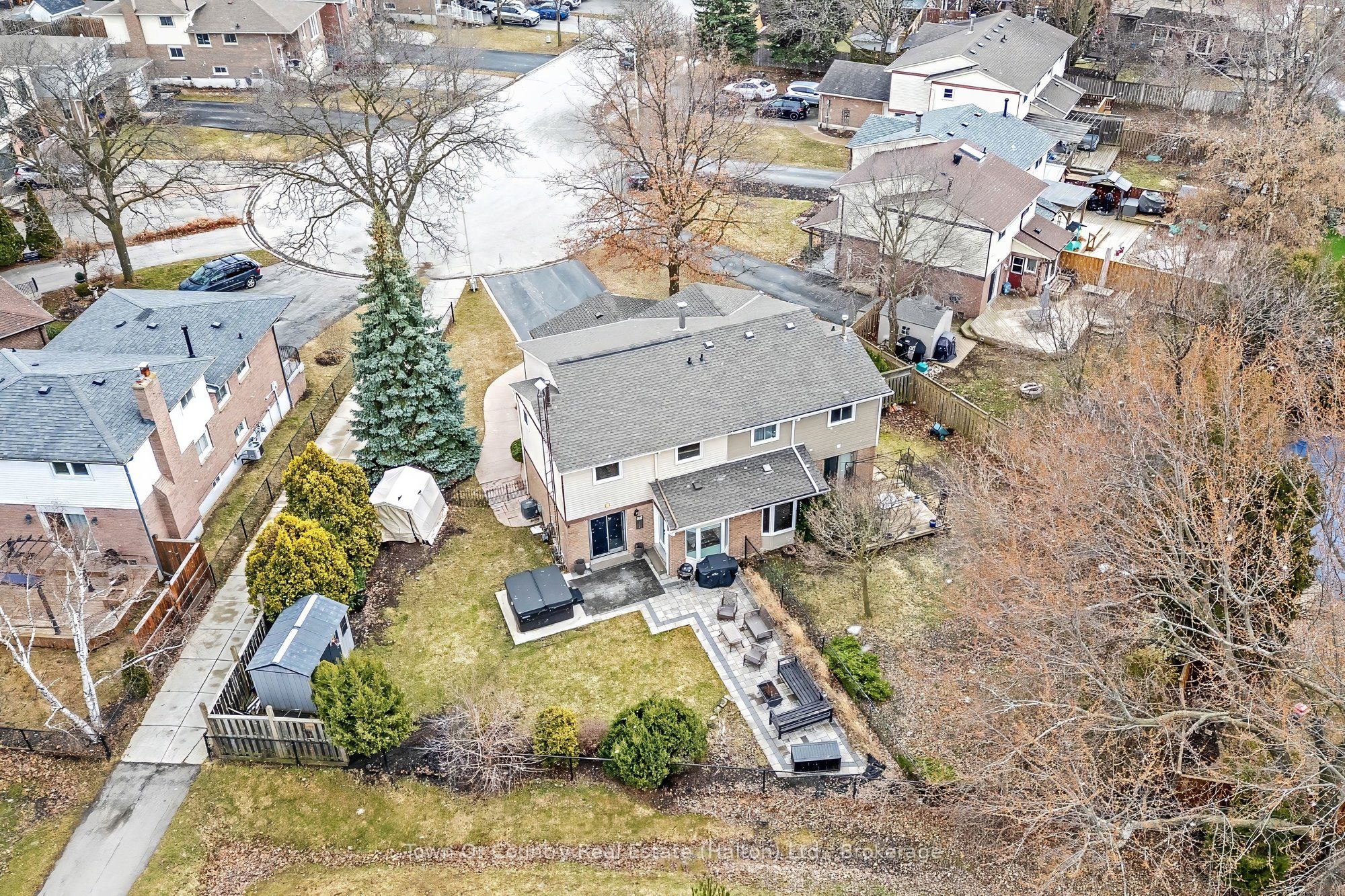 522 Conway Court
