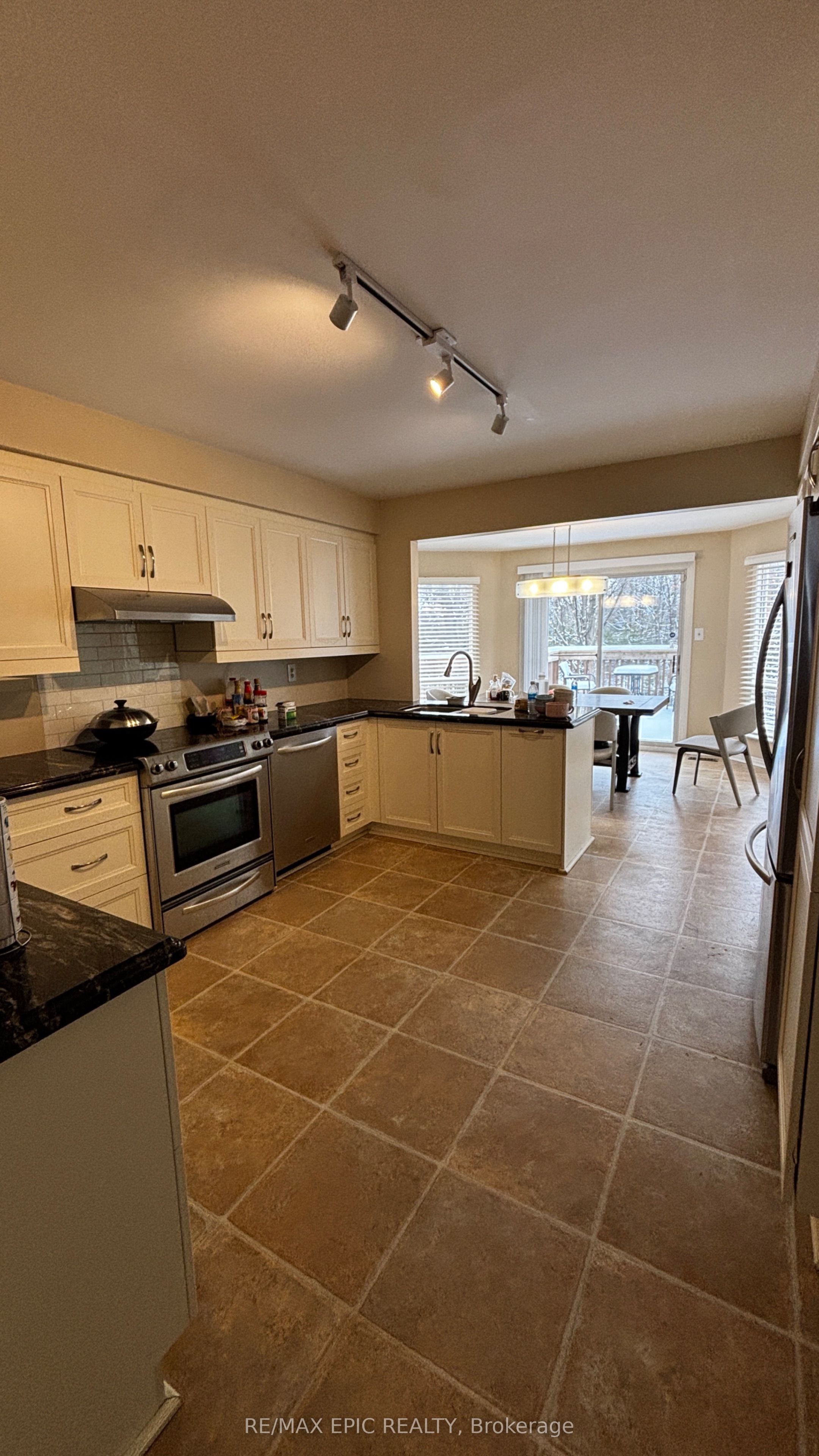 24 Cairns Drive main