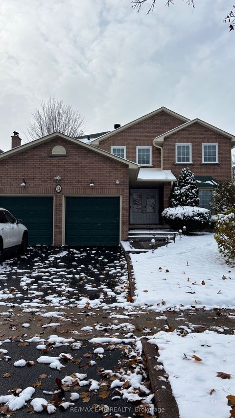24 Cairns Drive main Markham ON L3P 5K1