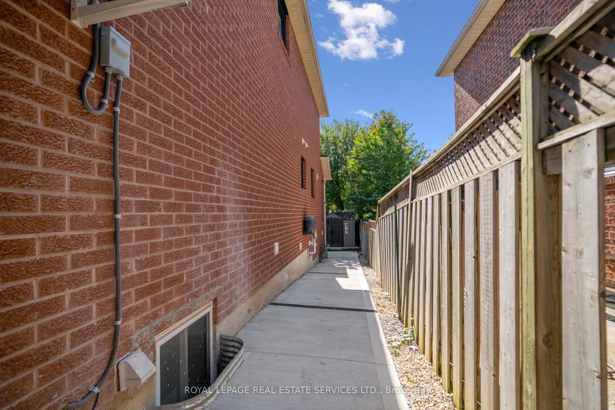 3872 Densbury Drive Bsmt Apt