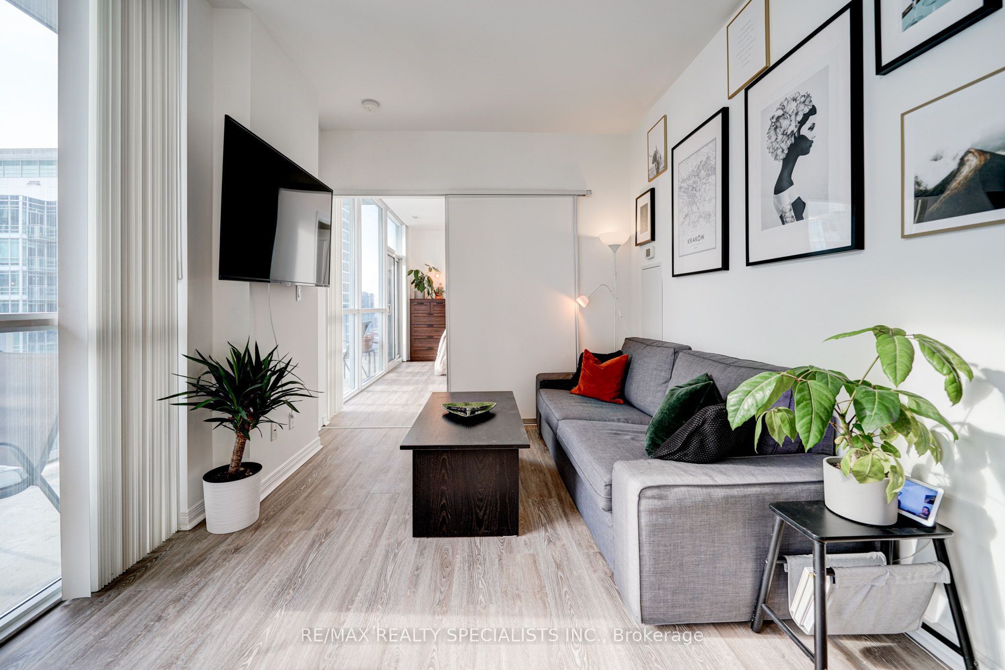 352 Front Street 2305