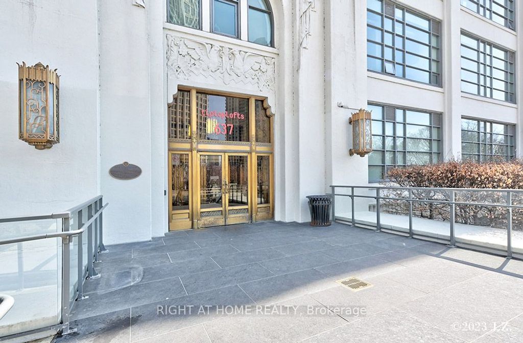 Photo of 637 Lake Shore Boulevard W #217, Toronto, ON M5V 1A8 (MLS # C12435701)