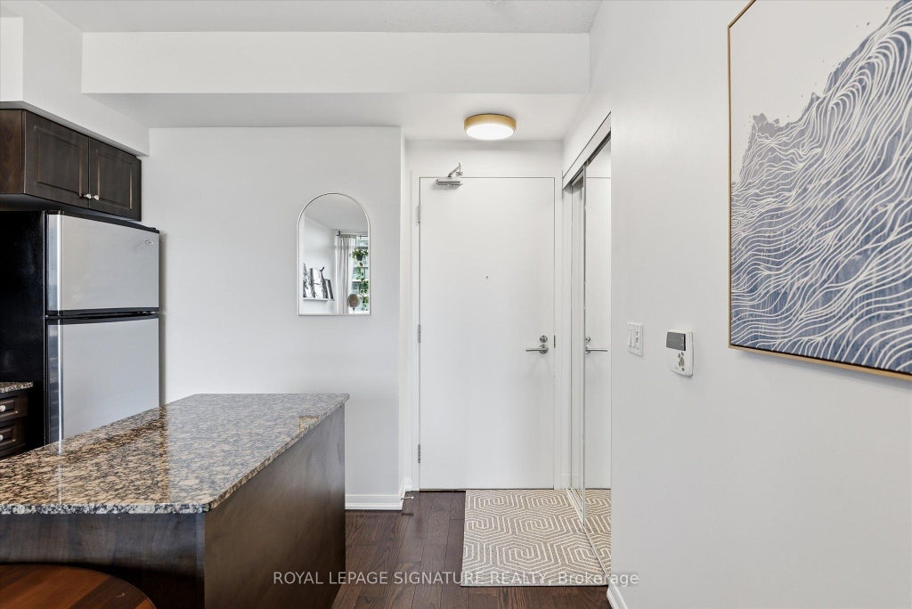 Photo of 215 Fort York Boulevard #711, Toronto, ON M5V 4A2 (MLS # C13791334)
