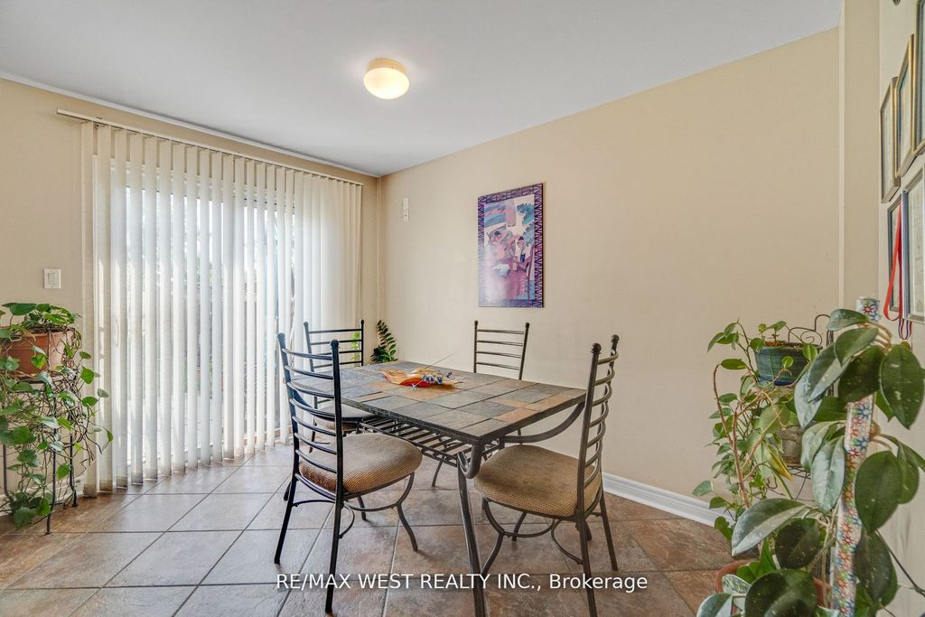 Photo of 35 Rotunda Street, Brampton, ON L6X 5E5 (MLS # W12582270)