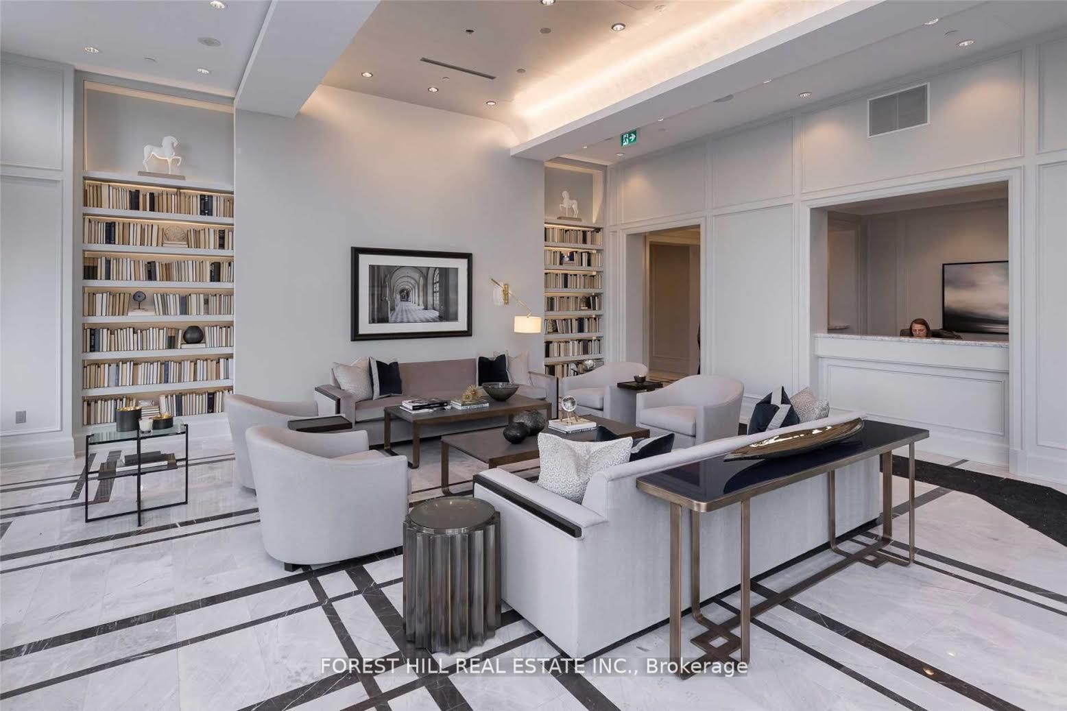 181 Davenport Road 806