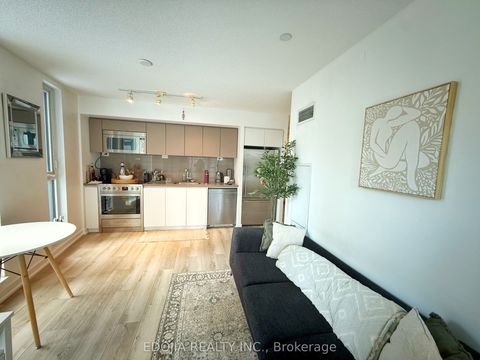 75 Queens Wharf Road 617 Toronto ON M5V 0J8