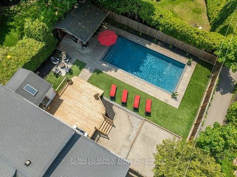 282 Pine Cove Road Burlington ON L7N 1W2