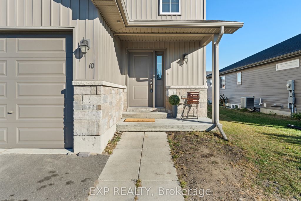 Photo of 10 Cobblestone Street, Belleville, ON K8P 0E4 (MLS # X12690032)
