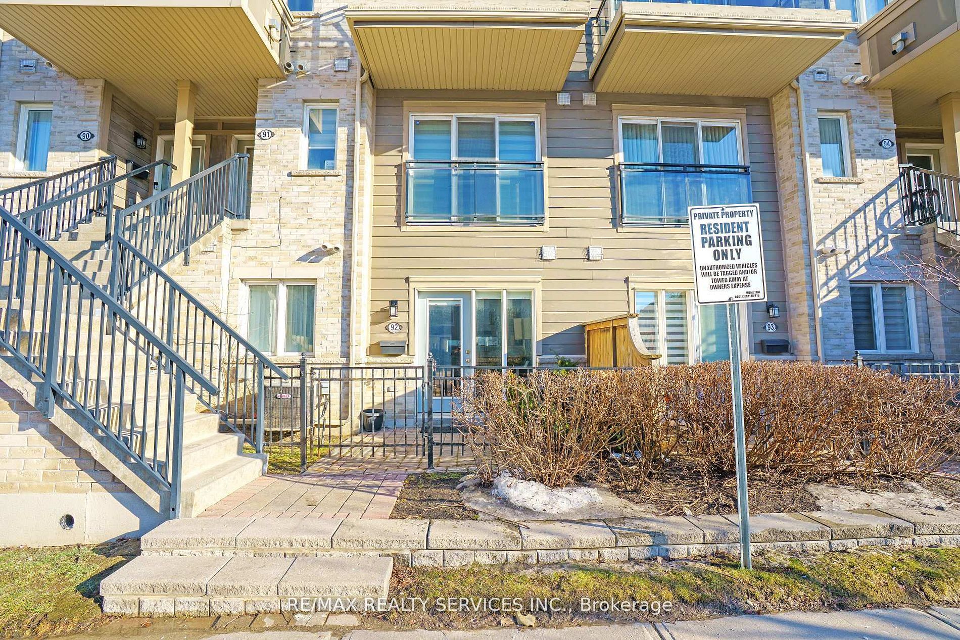 60 Fairwood Circle 92