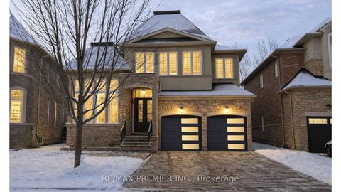 64 Heintzman Crescent Vaughan ON L6A 4T1