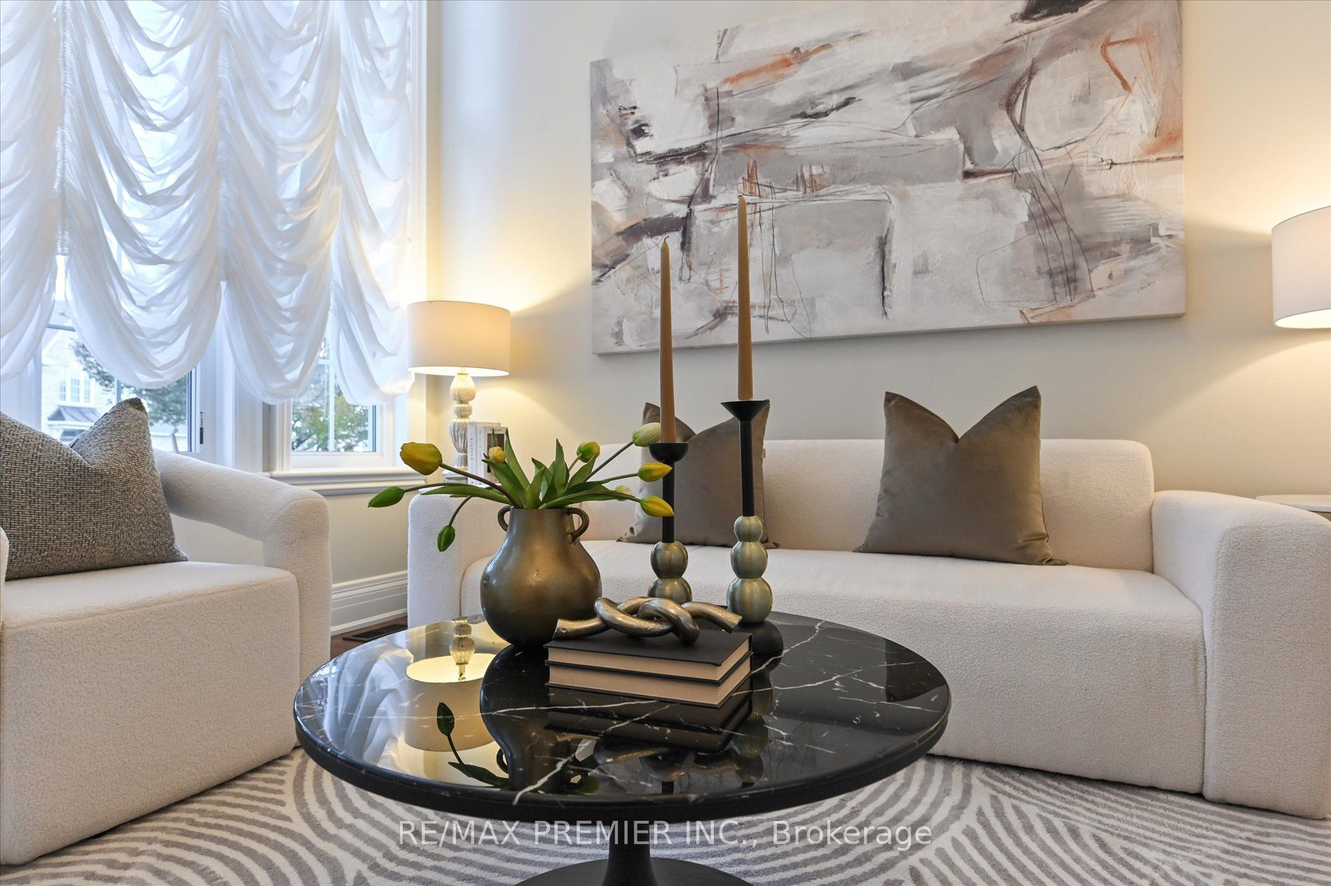 64 Heintzman Crescent