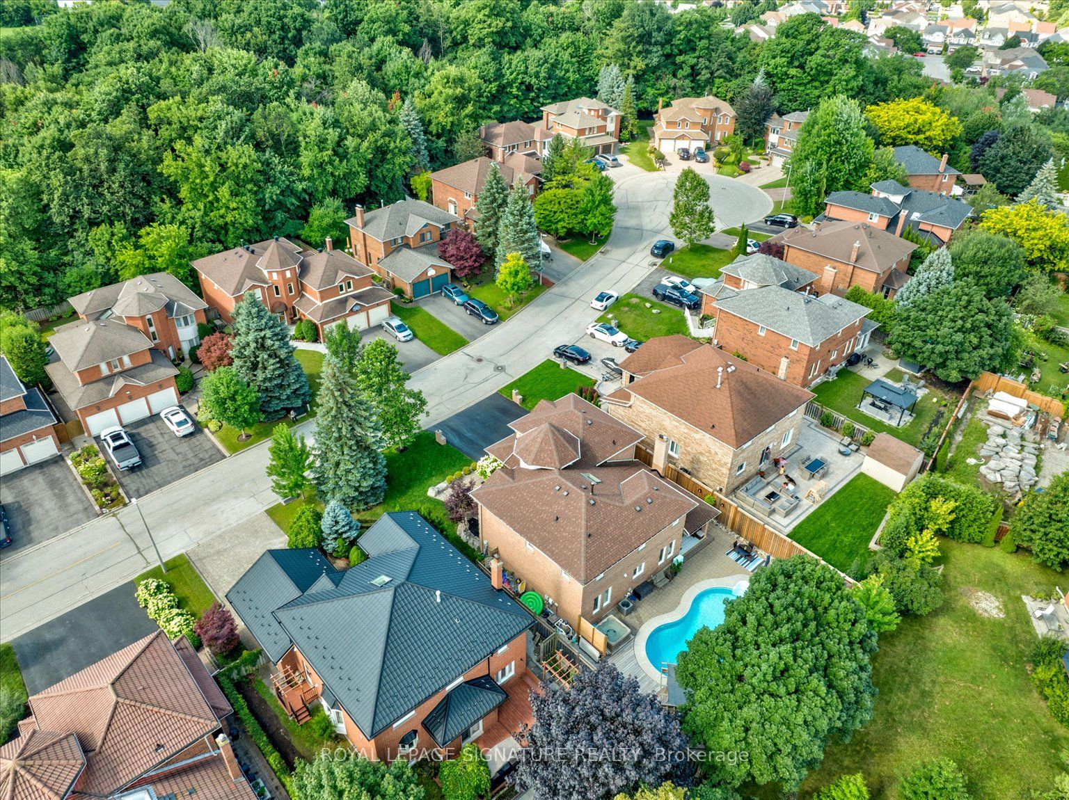 6 Mapleglen Court