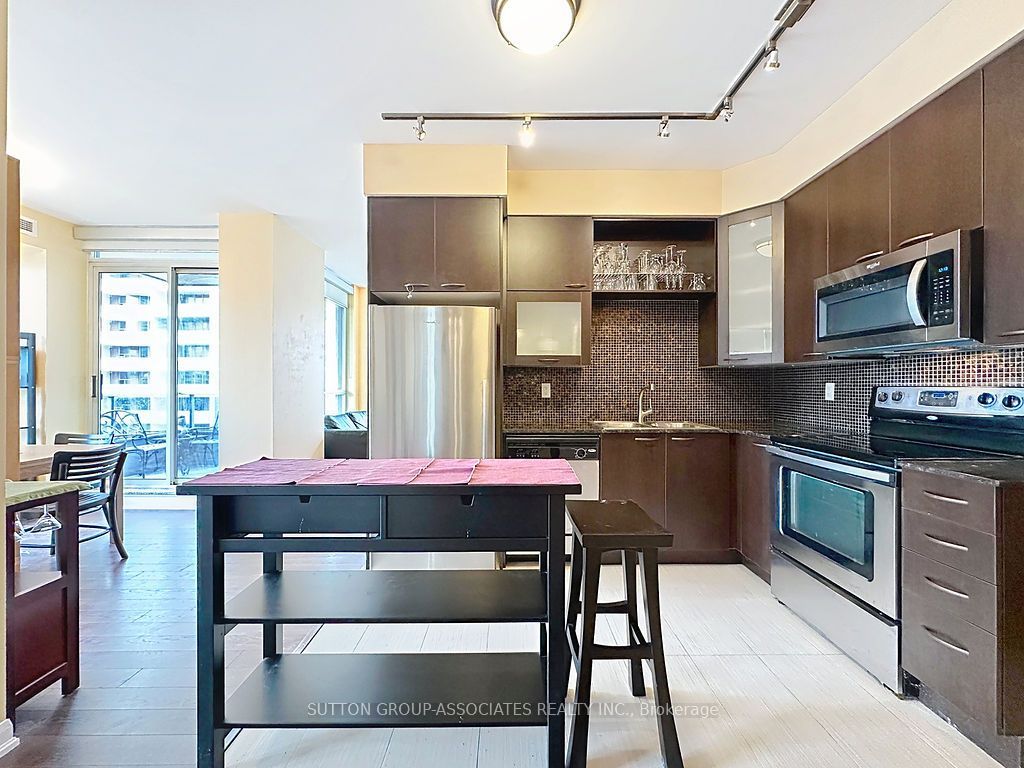 Photo of 500 Sherbourne Street #603, Toronto, ON M4X 1L1 (MLS # C12382994)