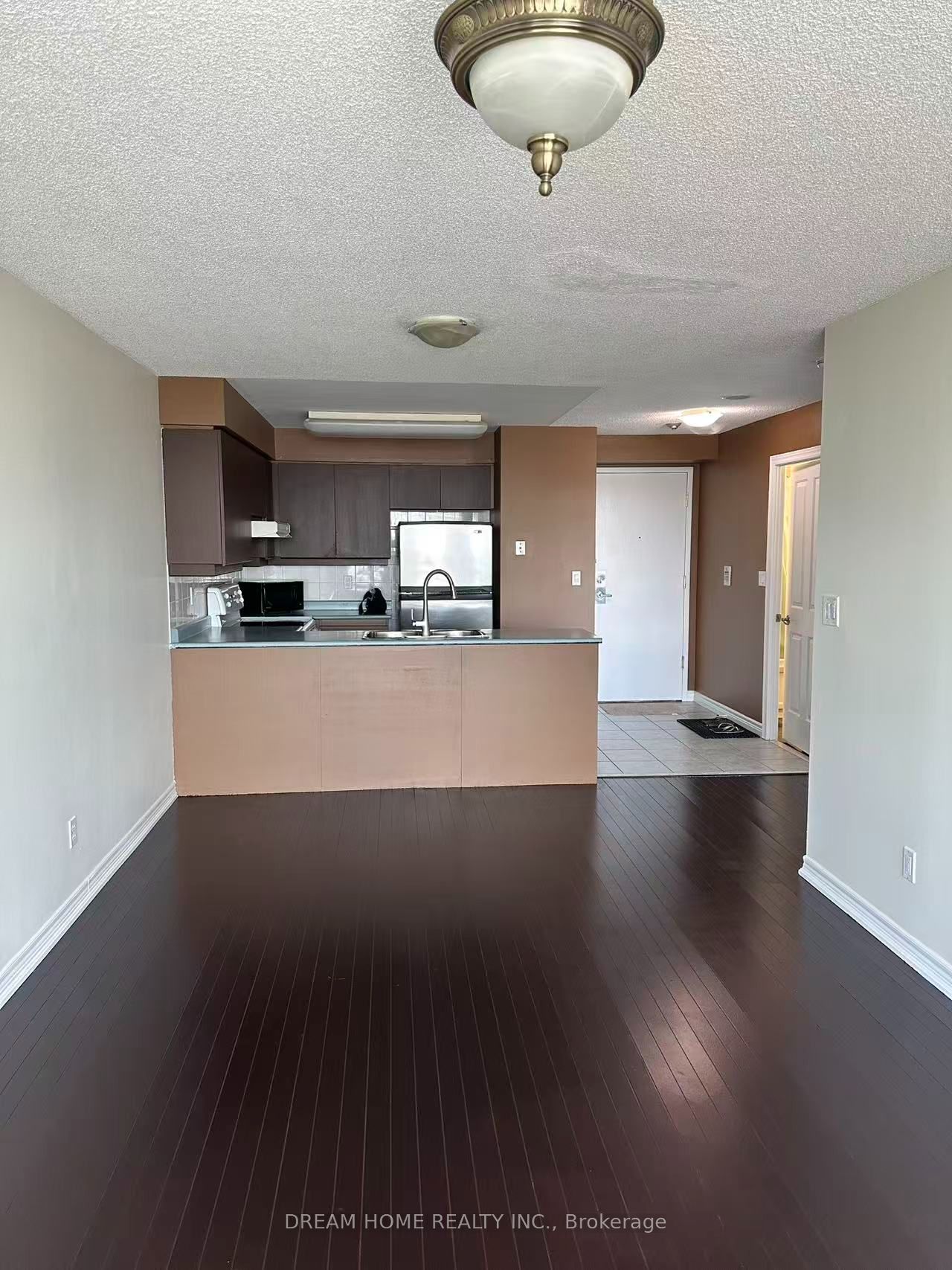 68 Corporate Drive 2323