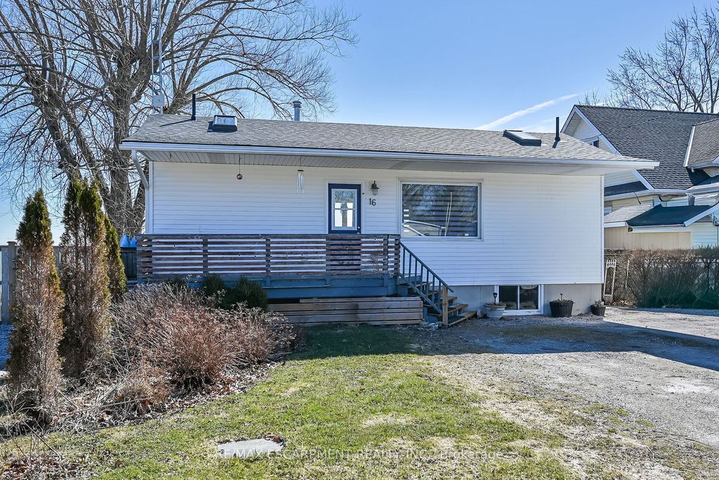 Photo of 16 Wilcox Drive, Haldimand, ON N0A 1L0 (MLS # X12932124)