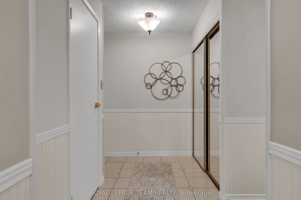 Photo of 115 Barrett Court #302, Kingston, ON K7L 5H6 (MLS # X13762754)