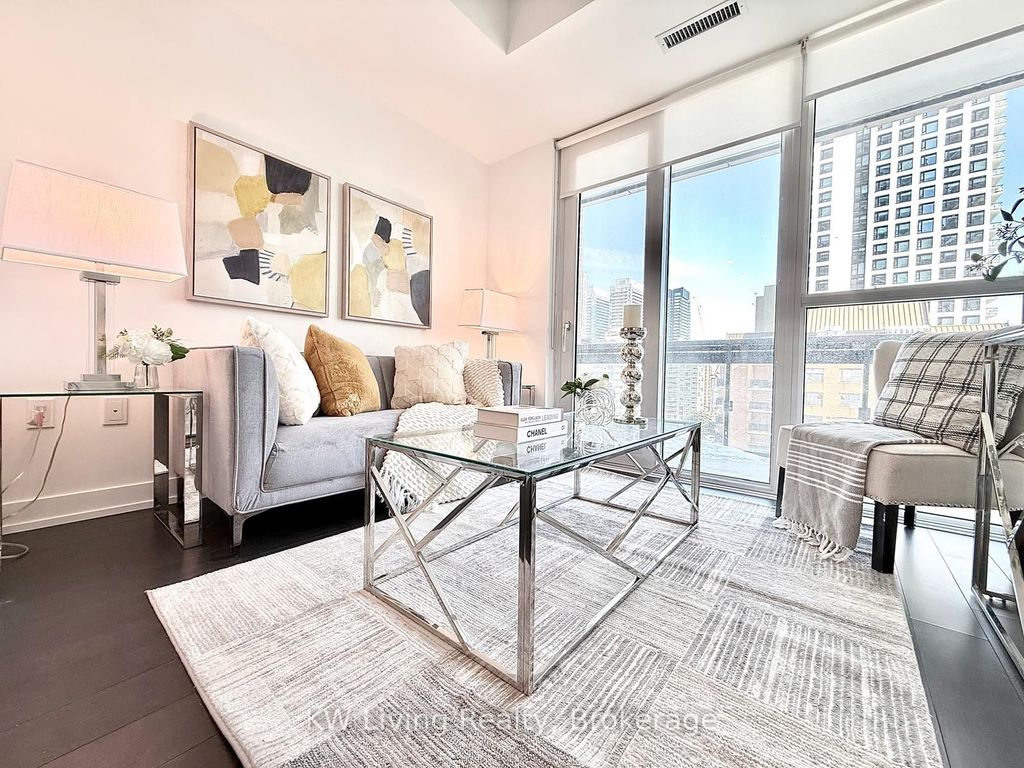 Photo of 39 Roehampton Avenue #701, Toronto, ON M4P 0G1 (MLS # C12769366)