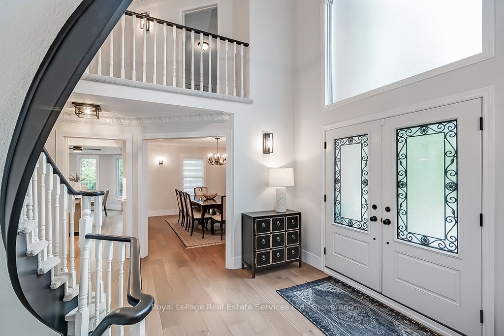 2101 Grosvenor Street