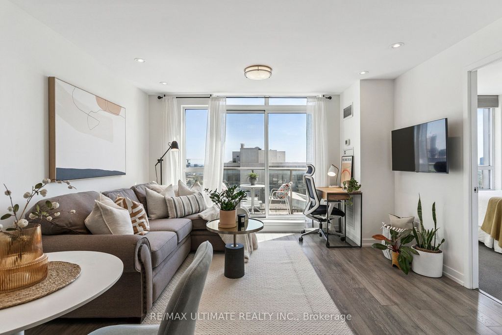 Photo of 816 Lansdowne Avenue #1402, Toronto, ON M6H 4K6 (MLS # W12409109)
