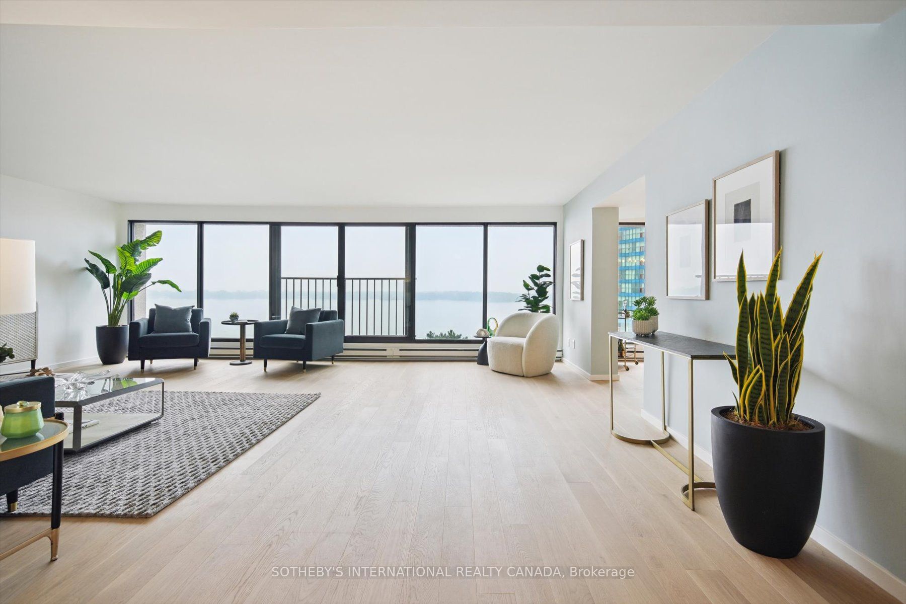 65 Harbour Square 1110