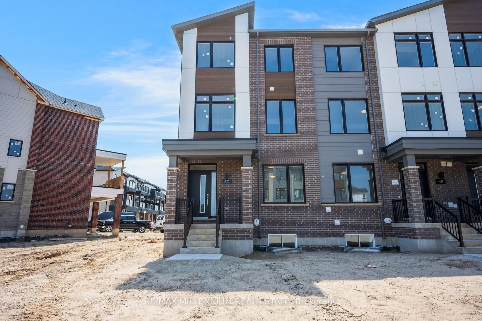 50 Thornbird Crescent MAIN