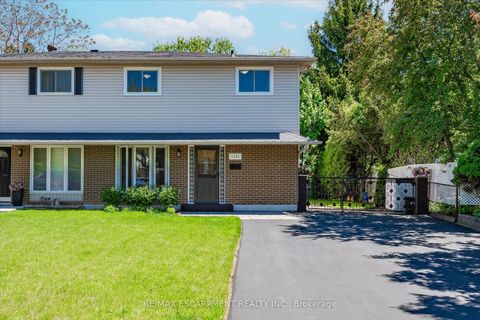 1280 CONSORT Crescent Burlington ON L7M 1J7