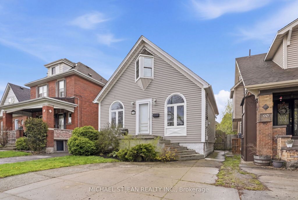 Photo of 94 Mountain Park Avenue, Hamilton, ON L9A 1A3 (MLS # X13073086)