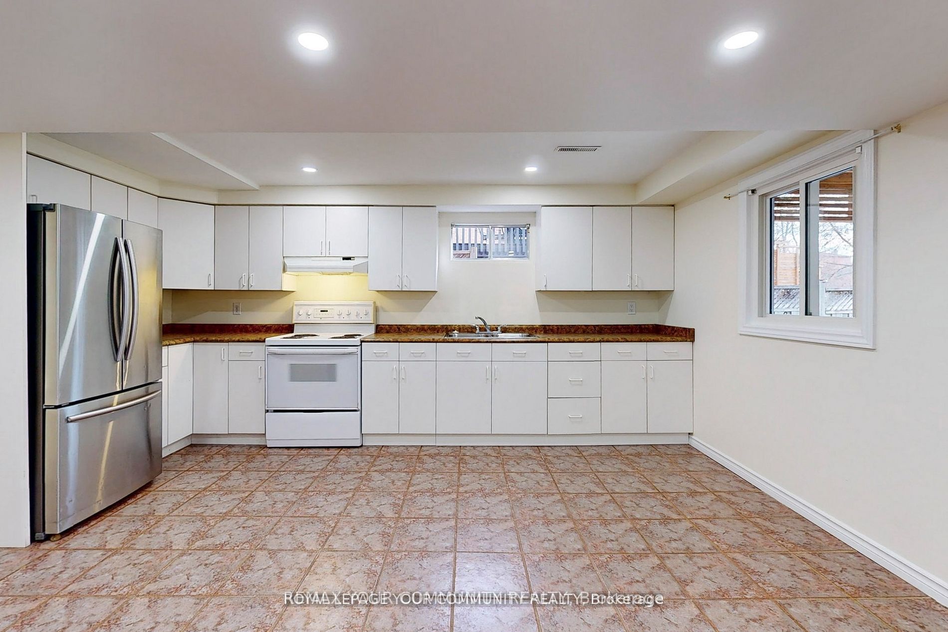 136 Woodcroft Lane Bsmnt