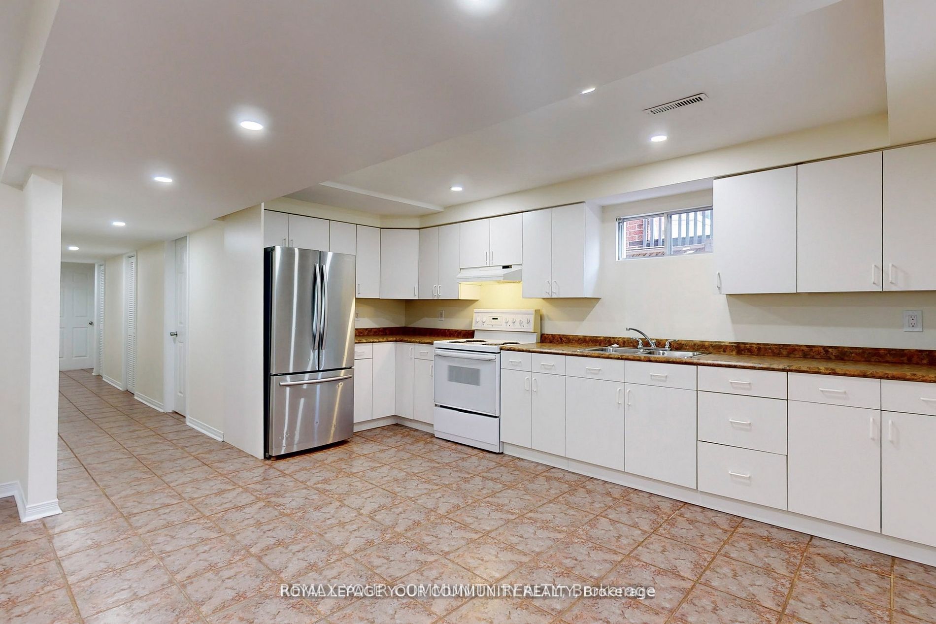 136 Woodcroft Lane Bsmnt