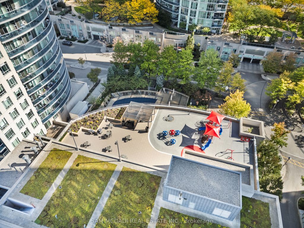 Photo of 80 Absolute Avenue S #1805, Mississauga, ON L4Z 0A5 (MLS # W13075162)