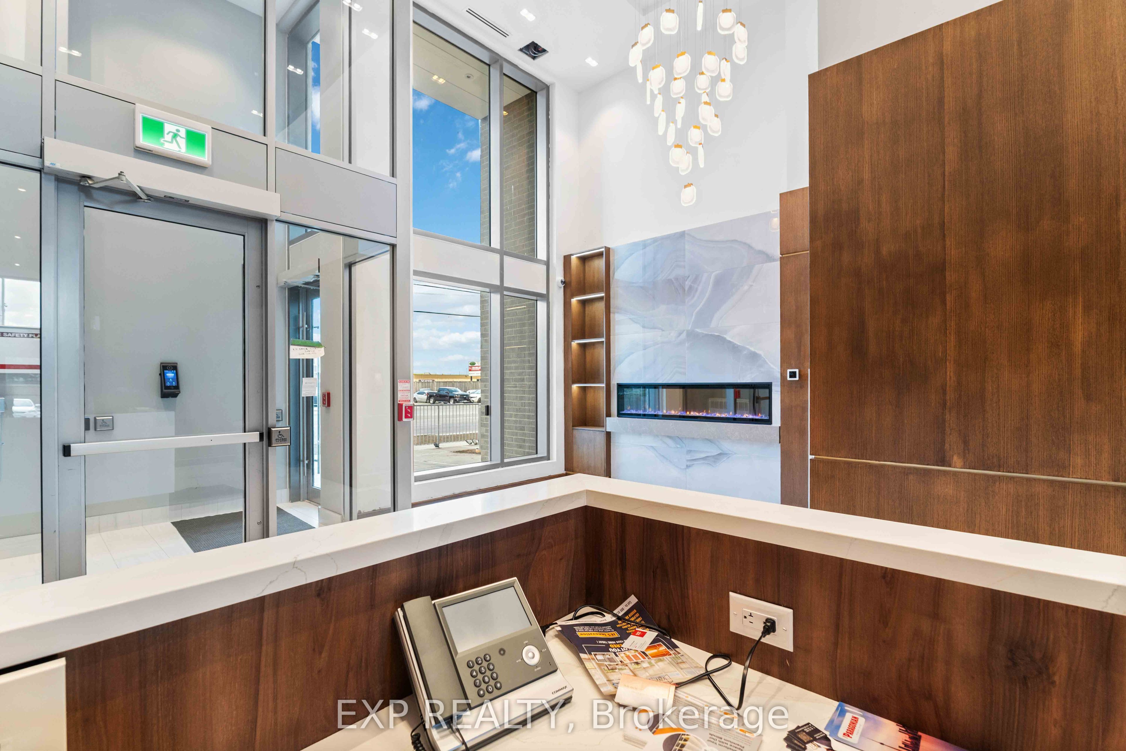 2782 Barton Street E 1604