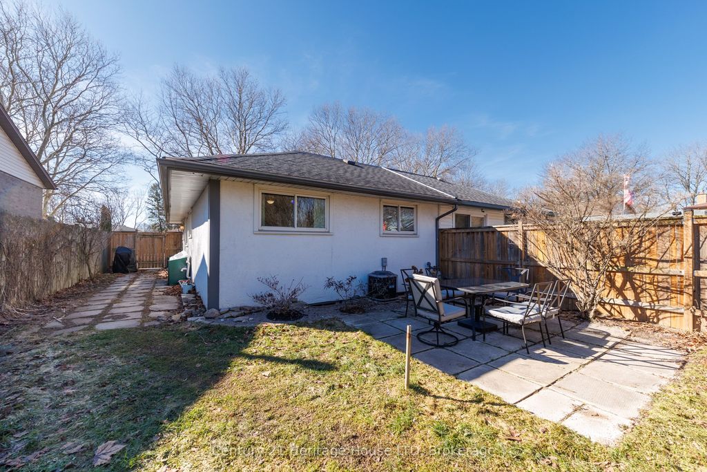 Photo of 6937 Dolphin Street, Niagara Falls, ON L2E 6Y8 (MLS # X12864422)