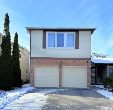 16 Madsen Crescent Markham ON L3R 4P3