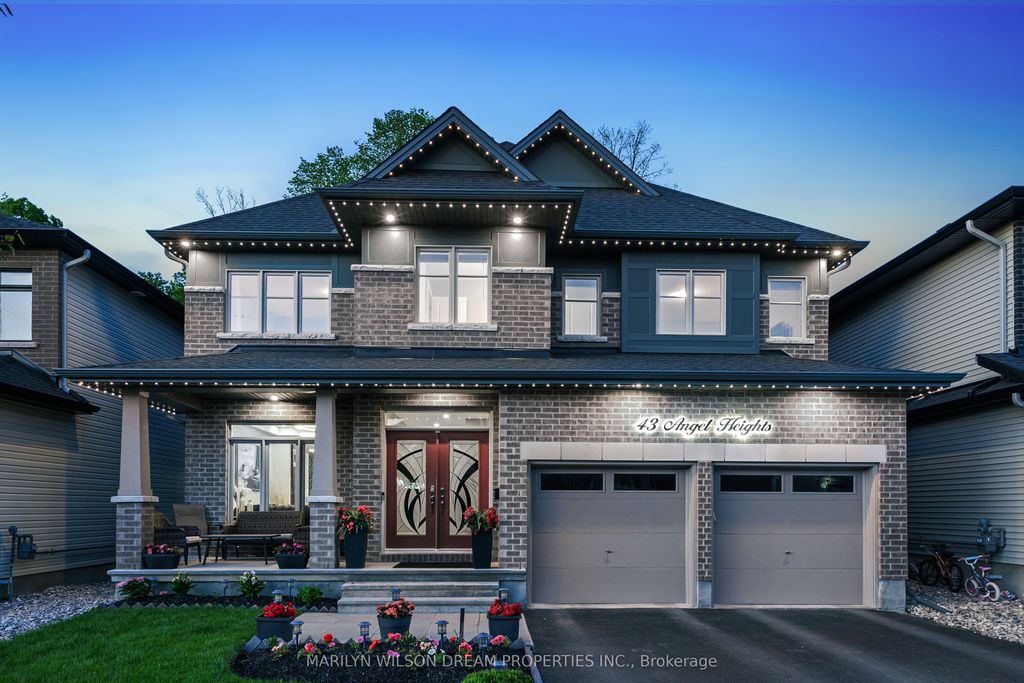 Photo of 43 Angel Heights, Stittsville - Munster - Richmond, ON K2S 2N2 (MLS # X13170780)